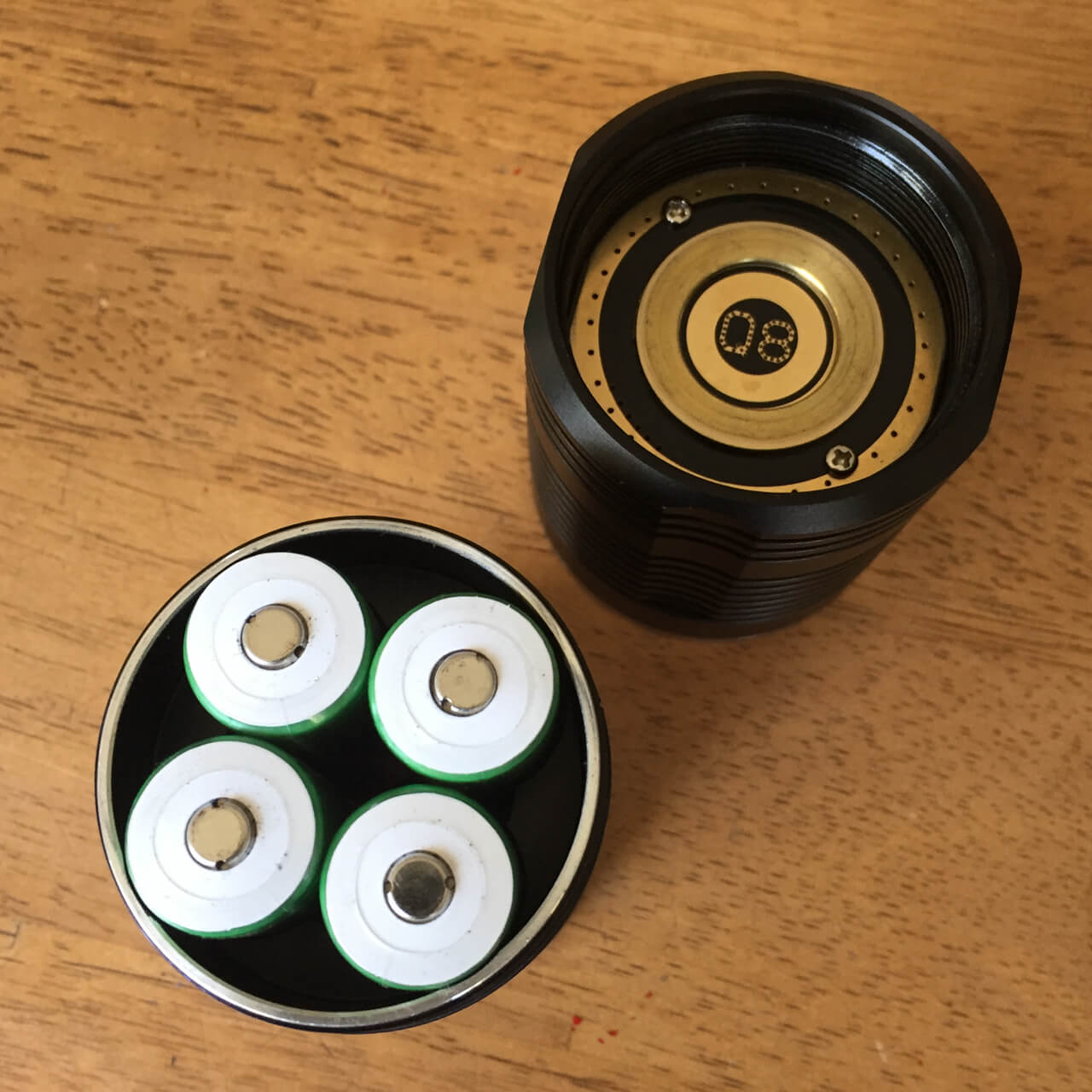Button top unprotected batteries