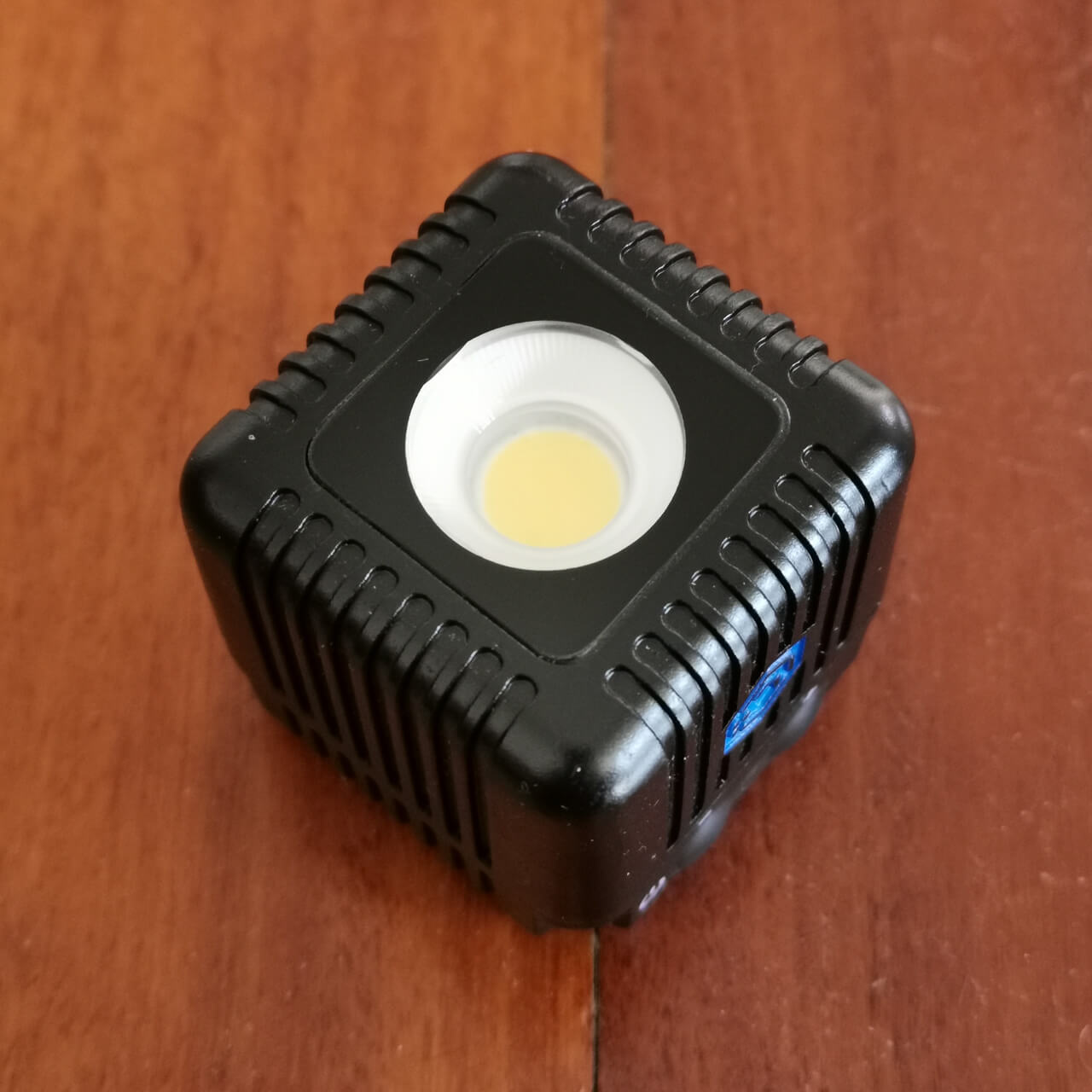 The LumeCube 2.0 has a round COB LED emitter